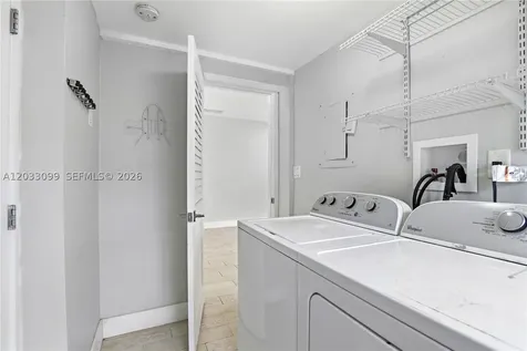 6511 SW 44th Street Miami FL 33155