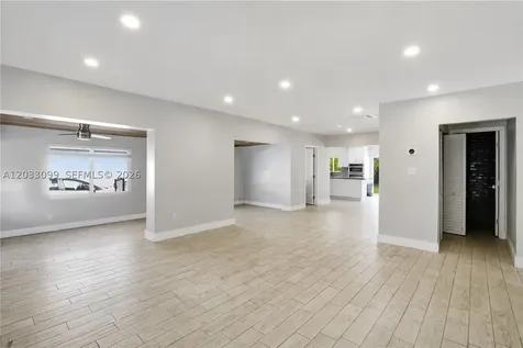 6511 SW 44th Street Miami FL 33155