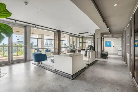 888 Biscayne Boulevard Miami FL 33132