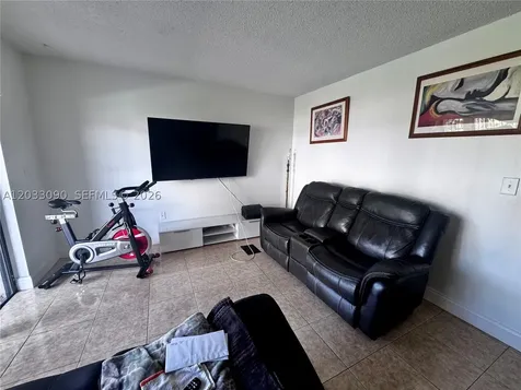1121 SW 122nd Avenue Miami FL 33184