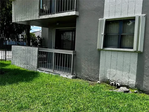 1121 SW 122nd Avenue Miami FL 33184