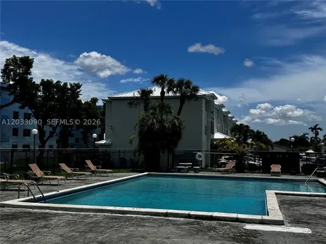1121 SW 122nd Avenue Miami FL 33184