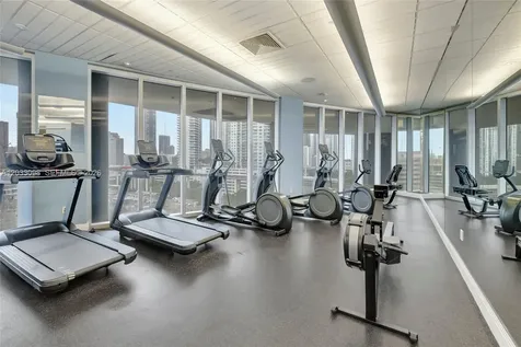 185 SW 7th Street Miami FL 33130