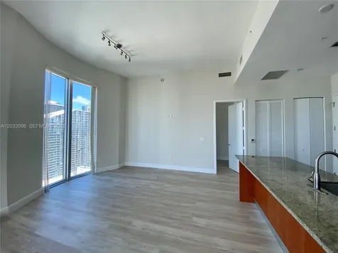 185 SW 7th Street Miami FL 33130
