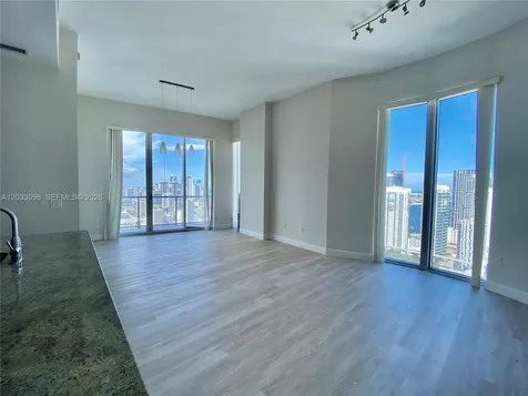 185 SW 7th Street Miami FL 33130