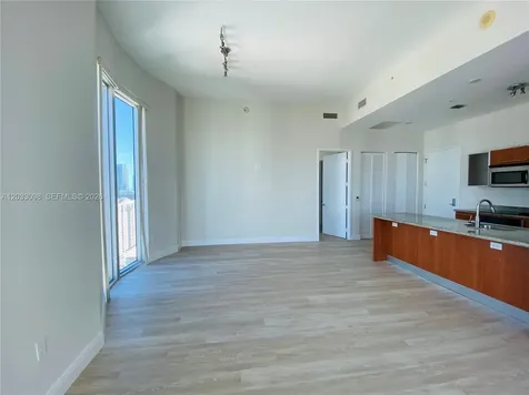 185 SW 7th Street Miami FL 33130