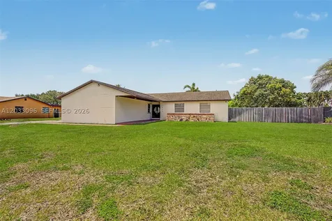 1475 NW 19 Street Homestead FL 33030