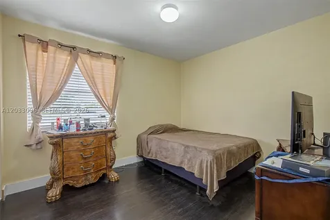 1475 NW 19 Street Homestead FL 33030