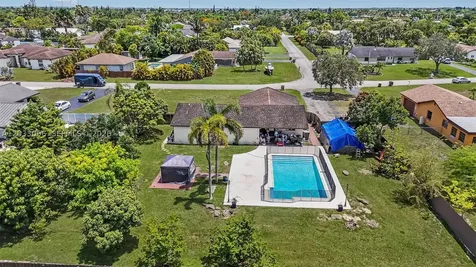 1475 NW 19 Street Homestead FL 33030