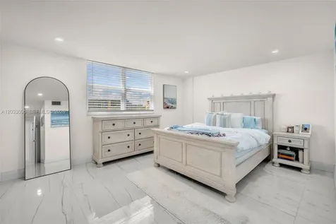 441 SE 3rd Street Dania Beach FL 33004