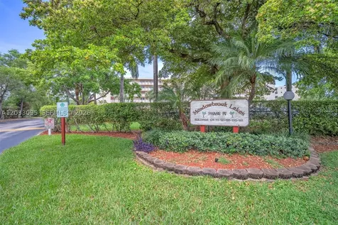 441 SE 3rd Street Dania Beach FL 33004