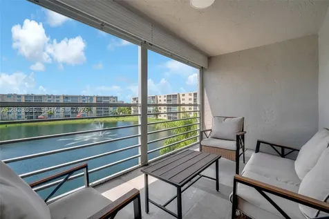 441 SE 3rd Street Dania Beach FL 33004