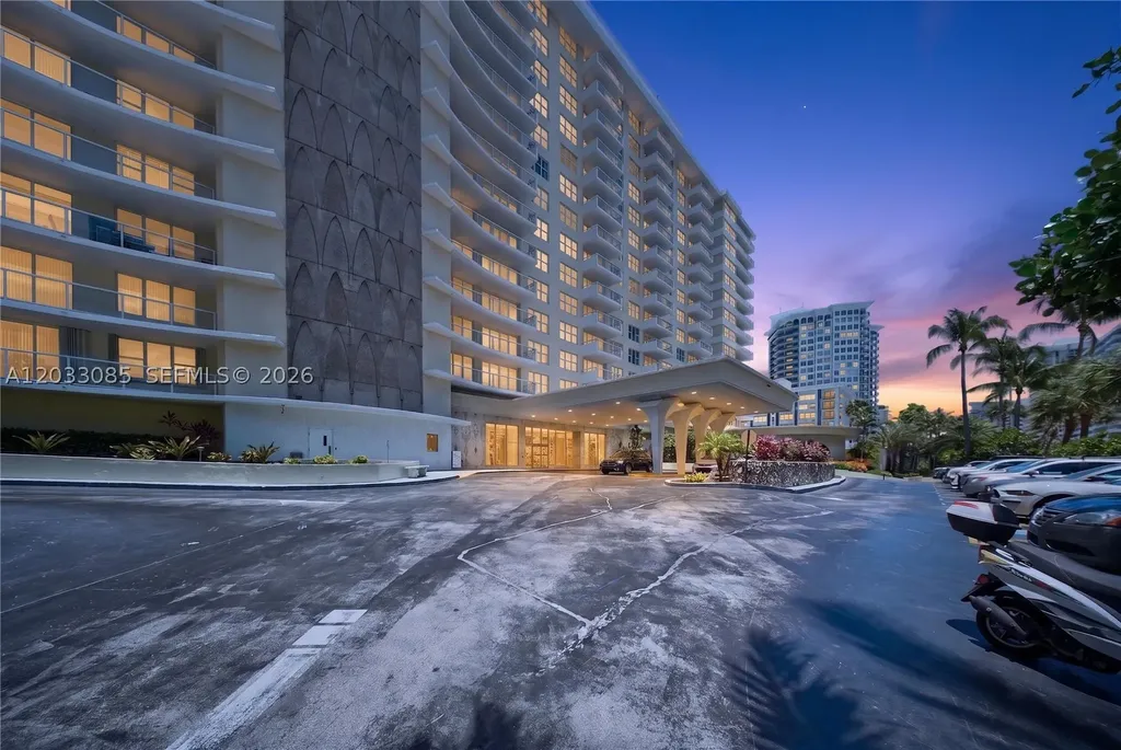 5600 Collins Avenue Miami Beach FL 33140