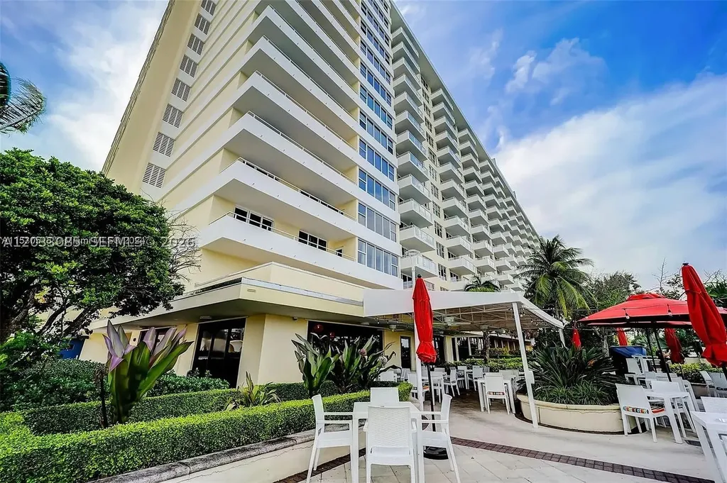 5600 Collins Avenue Miami Beach FL 33140