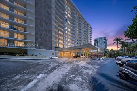 5600 Collins Avenue Miami Beach FL 33140