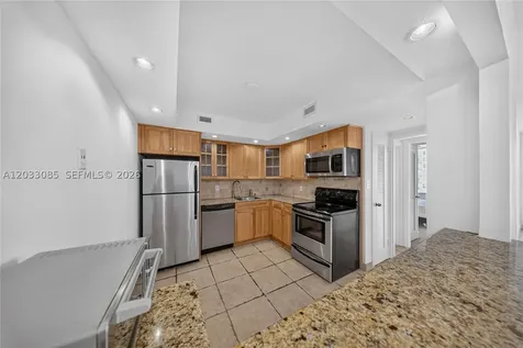 5600 Collins Avenue Miami Beach FL 33140