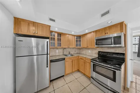 5600 Collins Avenue Miami Beach FL 33140