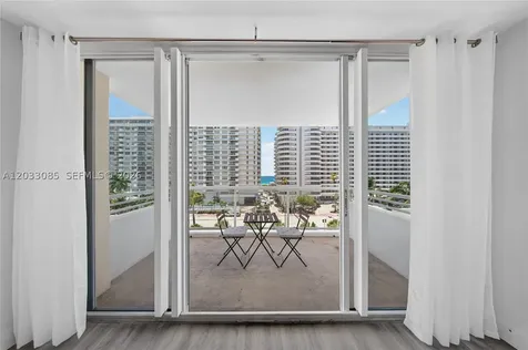 5600 Collins Avenue Miami Beach FL 33140