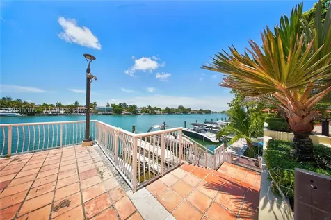 5600 Collins Avenue Miami Beach FL 33140