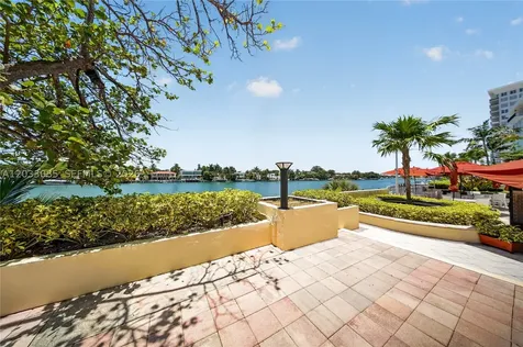 5600 Collins Avenue Miami Beach FL 33140