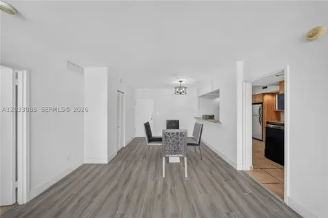 5600 Collins Avenue Miami Beach FL 33140