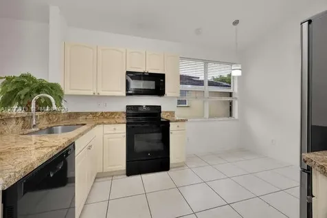 18322 SW 94th Court Palmetto Bay FL 33157