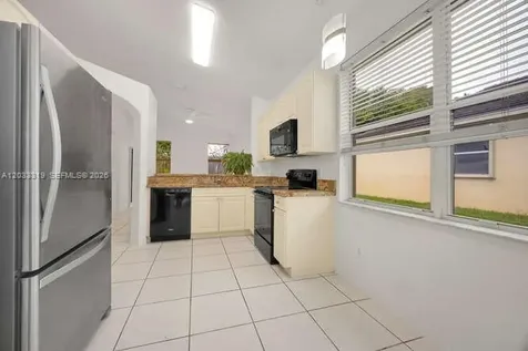 18322 SW 94th Court Palmetto Bay FL 33157