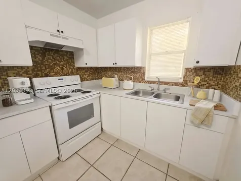 4160 NW 21st Street Lauderhill FL 33313