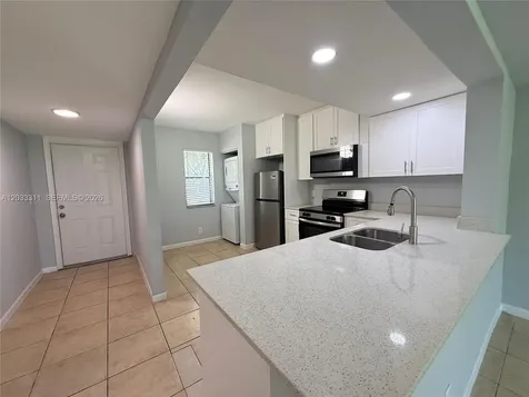 4885 Lake Arjaro Drive West Palm Beach FL 33407