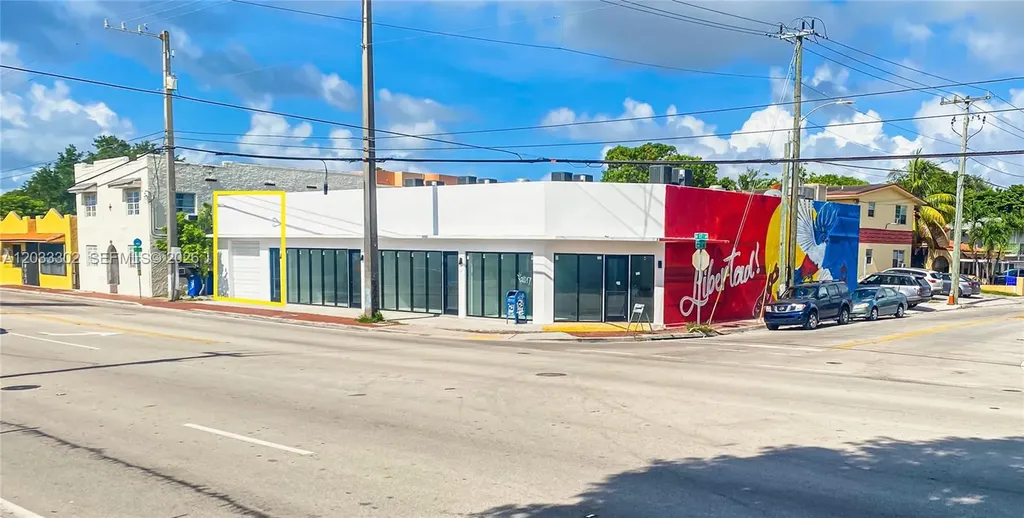 300 SW 17th Avenue Miami FL 33135