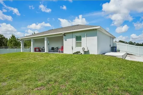 910 Richmond Avenue N Lehigh Acres FL 33972
