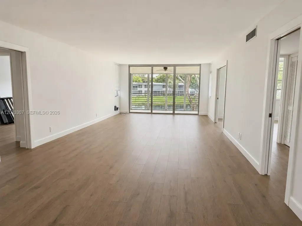 4261 W Palm Aire Drive Pompano Beach FL 33069