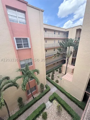 1975 W 44th Place Hialeah FL 33012
