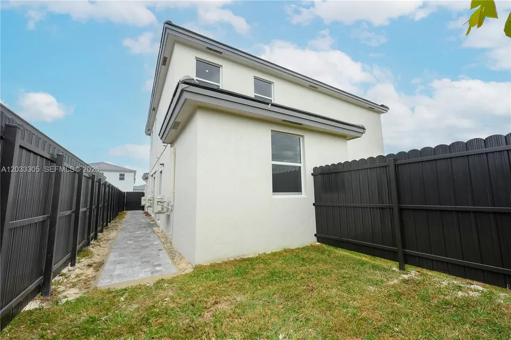 18690 SW 136th Court Miami FL 33177