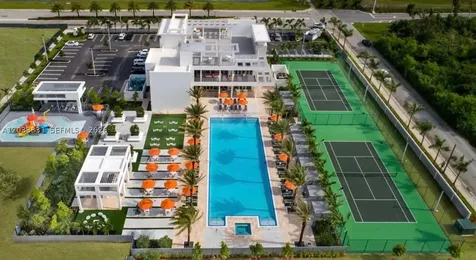 10295 NW 64th Terrace Doral FL 33178