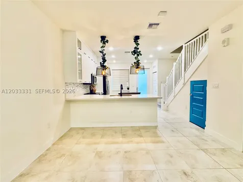 10295 NW 64th Terrace Doral FL 33178