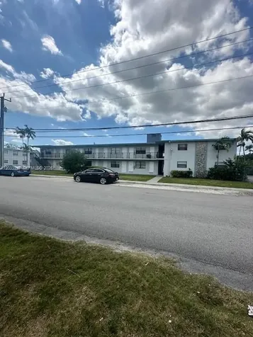 6780 SW 44th Street Miami FL 33155