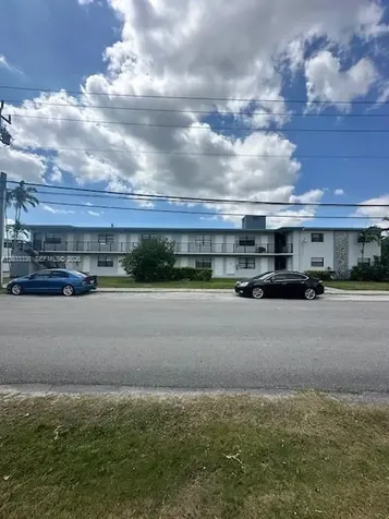 6780 SW 44th Street Miami FL 33155