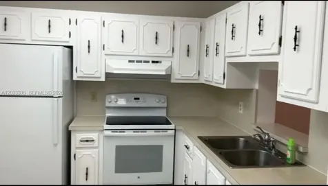 201 SE 11th Terrace Dania Beach FL 33004