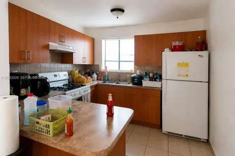6215 W 22nd Court Hialeah FL 33016