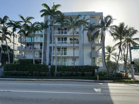 7832 Collins Avenue Miami Beach FL 33141