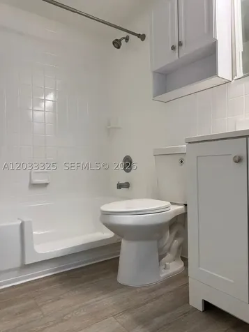 7832 Collins Avenue Miami Beach FL 33141