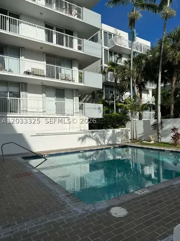 7832 Collins Avenue Miami Beach FL 33141