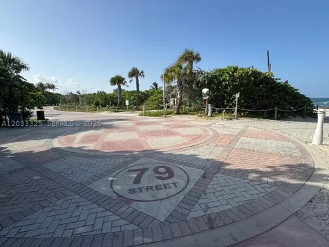 7832 Collins Avenue Miami Beach FL 33141