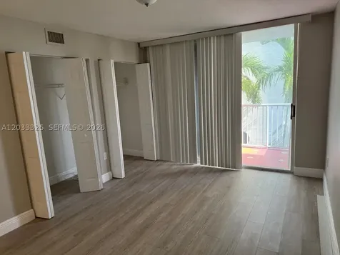 7832 Collins Avenue Miami Beach FL 33141