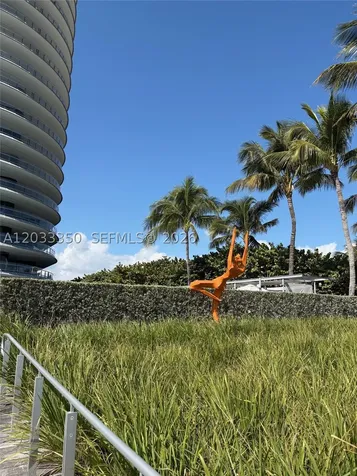 Miami Beach FL 33154