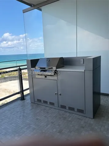 Miami Beach FL 33154