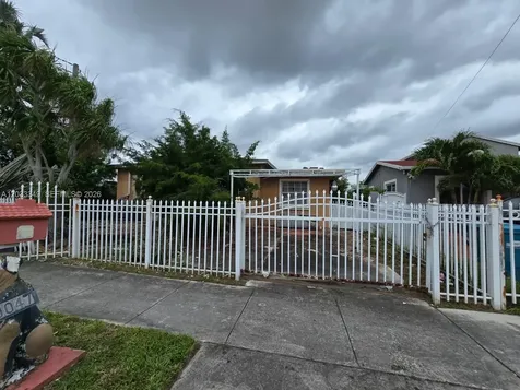 9039 SW 34th Street Miami FL 33165