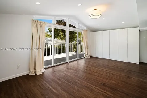 669 S Mashta Drive Key Biscayne FL 33149