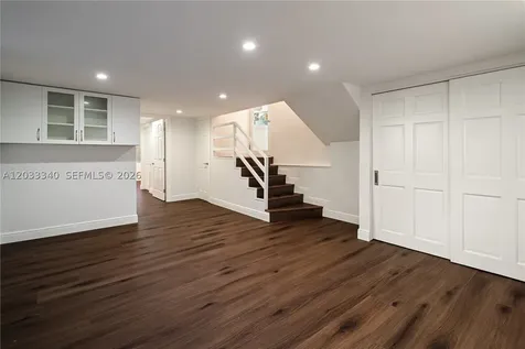 669 S Mashta Drive Key Biscayne FL 33149